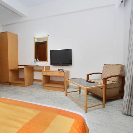 Oyo 5345 Hotel Sai Rennaissance Bangalore Buitenkant foto