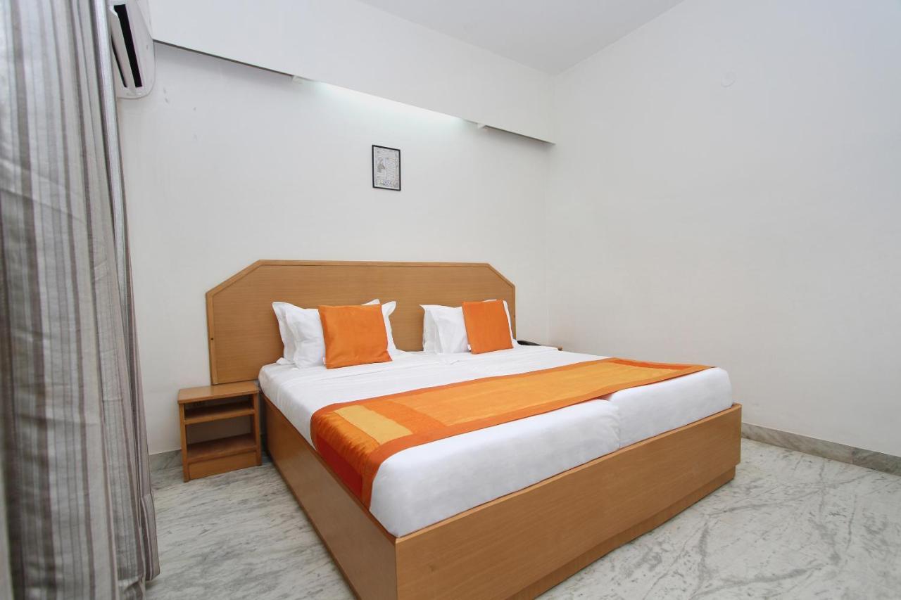 Oyo 5345 Hotel Sai Rennaissance Bangalore Buitenkant foto